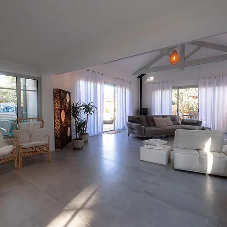 Ferienhaus A Nouste A